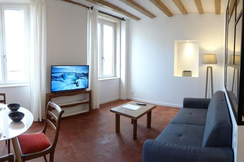 T2 Tout Equipe Au Beau Milieu Du Centre Historique Apartment Villefranche-sur-Saone Luaran gambar